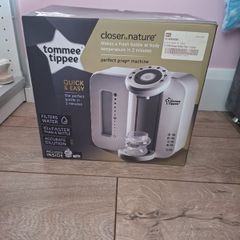 Bottle maker