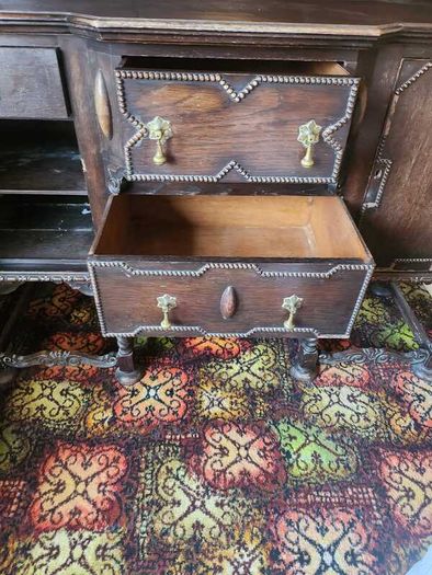 Sideboard