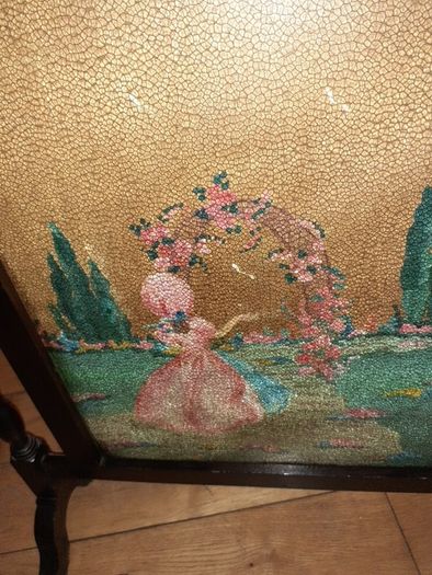 Antique fire guard.