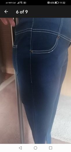 beautiful new designer skinny stretchy jeans