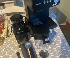 Breville Espresso Coffee Machine & Coffee Grinder Bundle