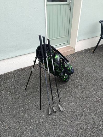 golf bag and clubs