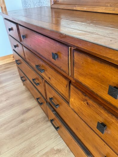 Solid wood dressing table