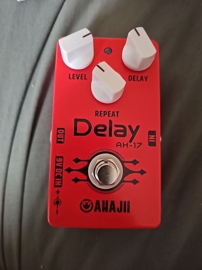 Delay pedal