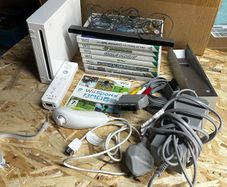 Nintendo Wii & Games
