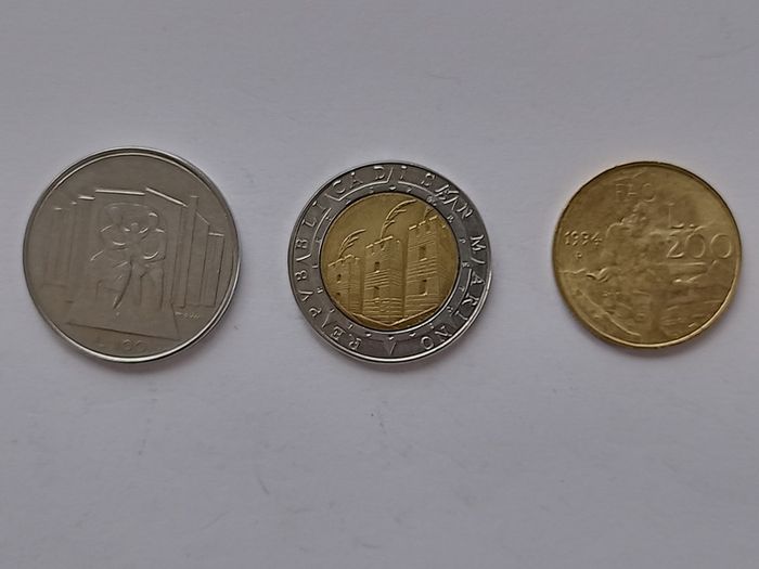 San Marino coins