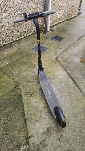Electric scooter