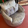 Romelia velvet swivel barrel chair Image 5