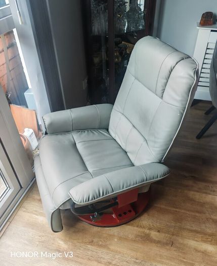 Swivel Recliner Chair