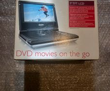 Philips Portable DVD Player PET706 - 7 inch screen