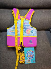 Life vest. Swim vest. Swimming aid. Kids 2-4 years