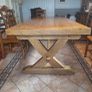 Solid oak kitchen table with 6 kitchen chairs Image 2
