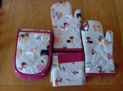 Apron/Oven Gloves/Double Oven Glove