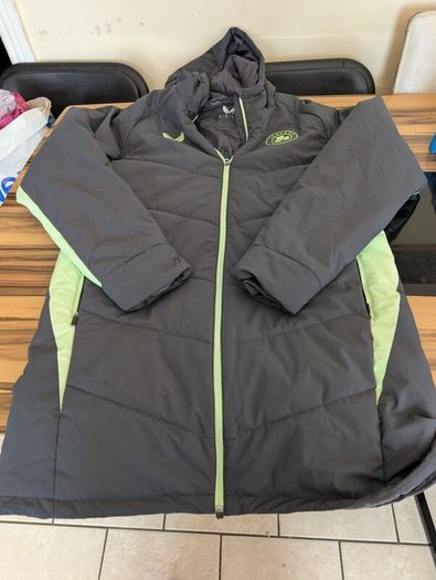 Ireland soccer team issued bench jacket adult large
