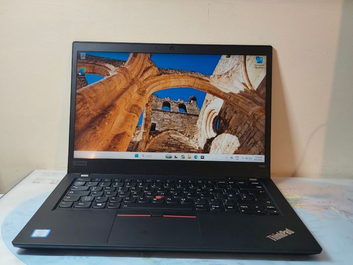 Lenovo ThinkPad T490 Intel i7 8th Gen | 20GB RAM | 256GB SSD | Windows 11 | Office 2021