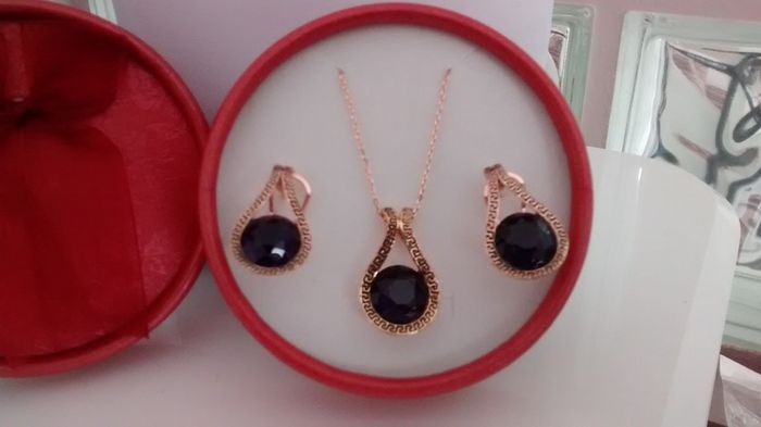 Pendant and Earrings Set