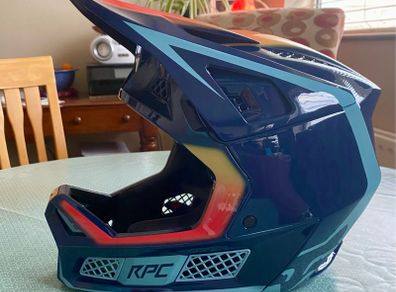 Fox RPC carbon helmet