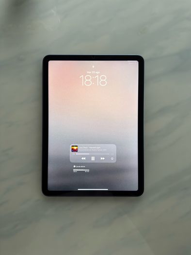 iPad Air 5th 64GB
