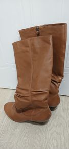 Ladies boots
