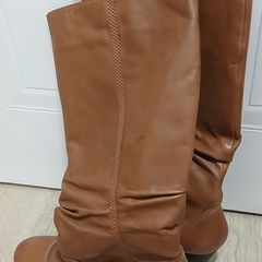 Ladies boots