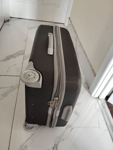 cabin size suitcase