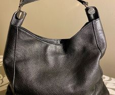 Genuine leather bag medium sized | trendy shape
