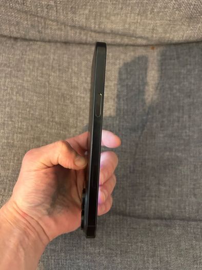iPhone 16 pro max black titanium unlocked 256gb, 100% battery