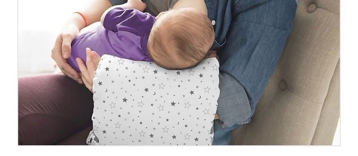 breastfeeding pillow lansinoh
