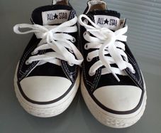 Converse Junior size 10