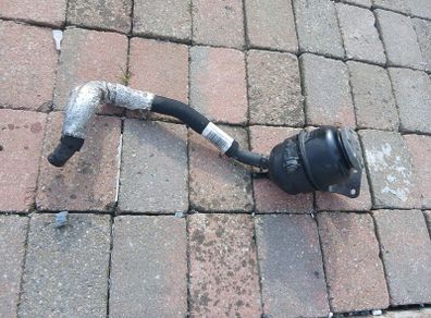 Power steering reservoir