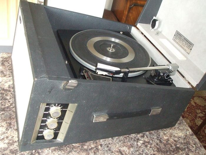 Hacker vintage Record Player GP42, Refurbished