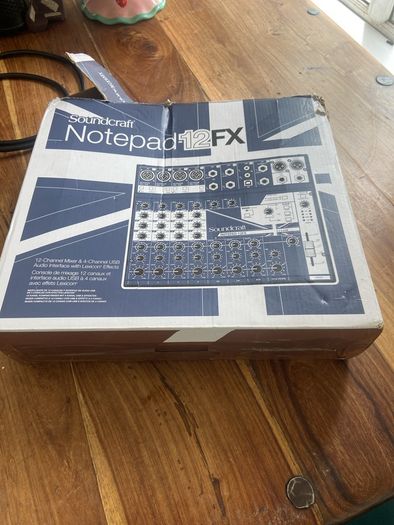 Mixer Desk Soundcraft with USB And Hi z inputs