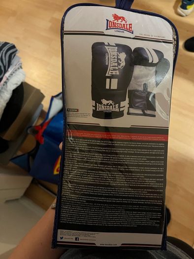 New boxing gloves, never used