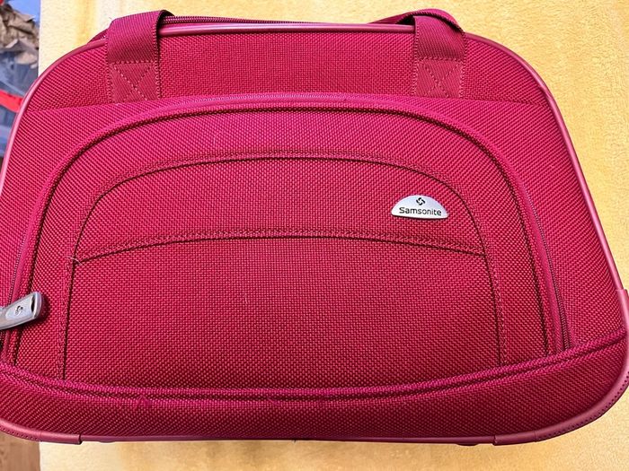 samsonite travel bag