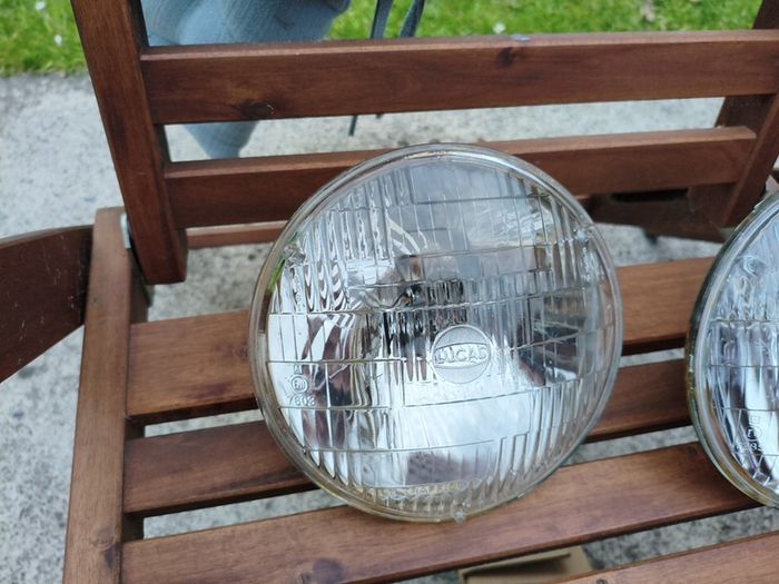 Lucas sealed beams
