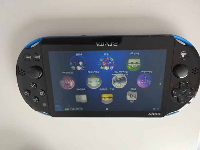 Playstation Vita 2000