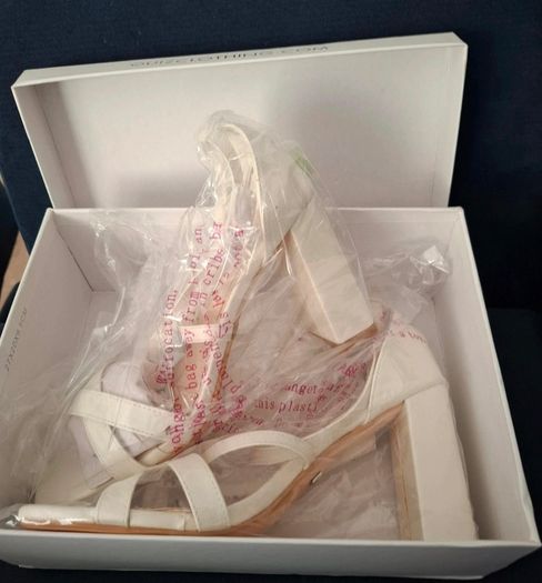 Bridal shoes QUIZ brand new in box