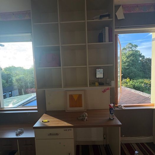 Fitted teenager bedroom furniture
