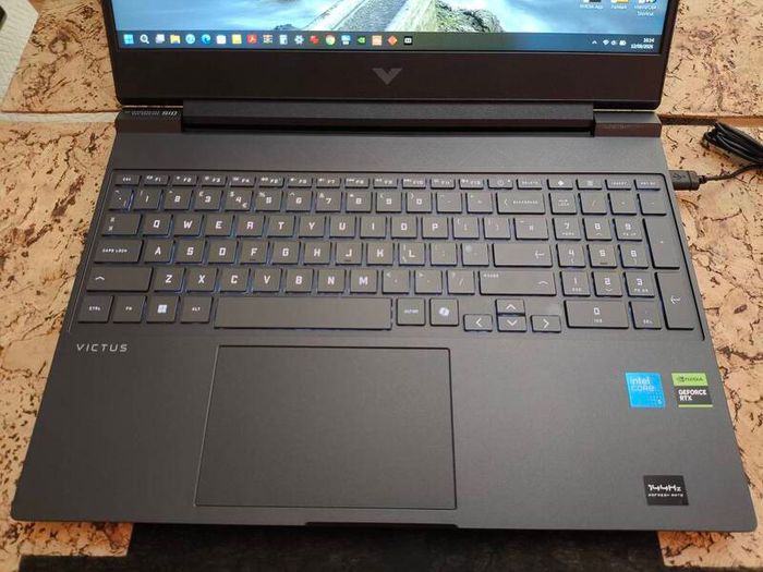 Brand New Gaming Laptop Hp Victus Intel 5 210H 8/12 RTX5060 8GB 80W GDDR7 16GB DDR5 5600mhz 512GB NVMe PCIE 4.0 15.6" 1080p 144hz Ips 300nits Win11 RGB