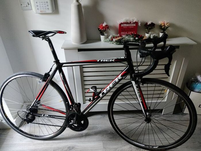 Trek Alpha 1.2, Carbon Fiber Fork, Shimano 105 Group set, Size L