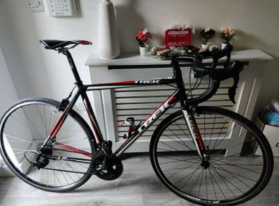 Trek Alpha 1.2, Carbon Fiber Fork, Shimano 105 Group set, Size L