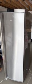 AEG Freestanding Freezer 280L