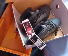 Fishing New boot foot waders.