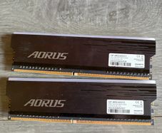 DDrR desktop 2 x 8 GB Ram Auros LED