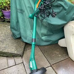 Garden strimmer