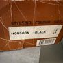 Steel toe work boots brand new. Image 3