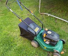 40cm Self-drive lawnmower