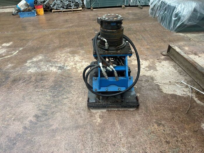 Plate compactor