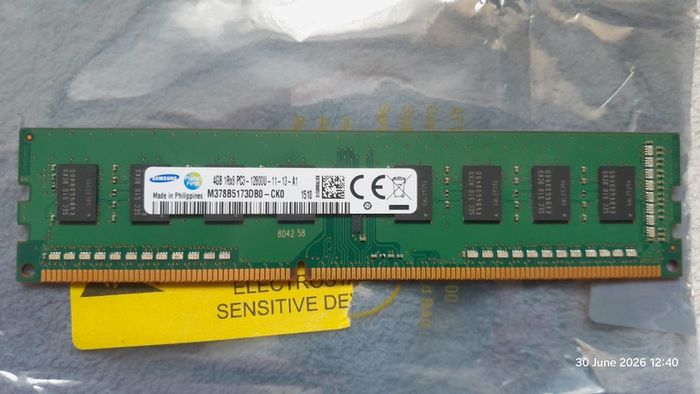 PC Memory RAM DDR3 240 Pin - 4GB stick