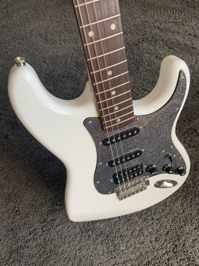 Fender SQUIRE HSS Affinity Stratocaster